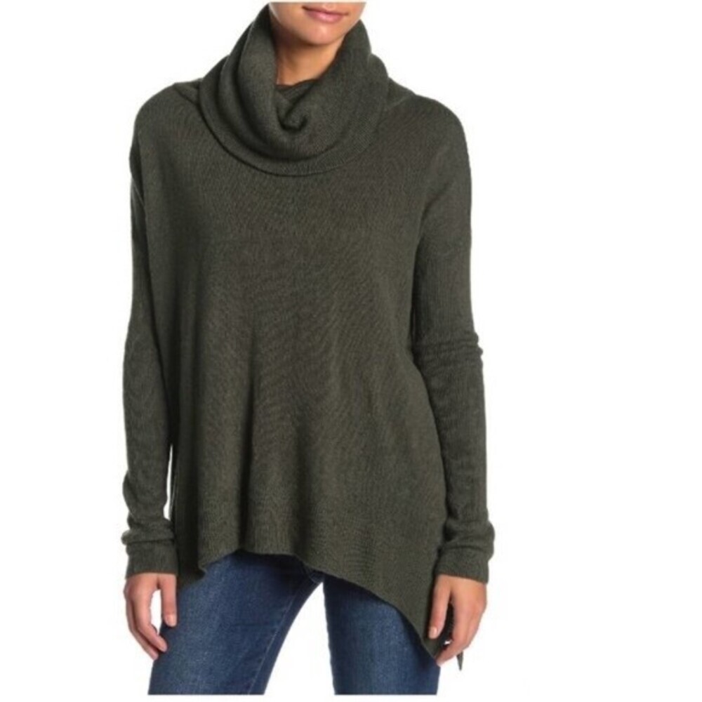 Susina Curved Hem Cowl Neck Sweater In Green Size Petite XS